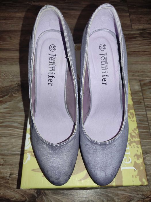 Nowe ! Piękne buciki na obcasie.  35 rozmiar