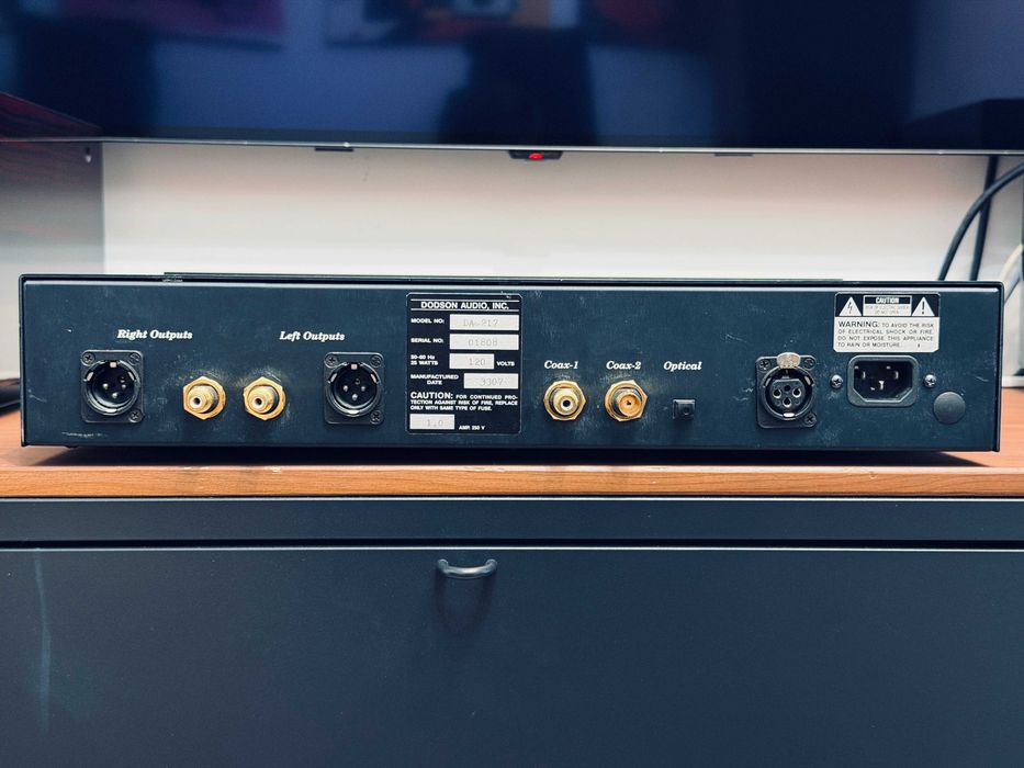 Dodson DA-217 MK II — американский мультибитный ЦАП, категория A у Absolute Sound ℹ️ чипы Burr-Brown K-grade, R2R | США, 220В, комплект документов