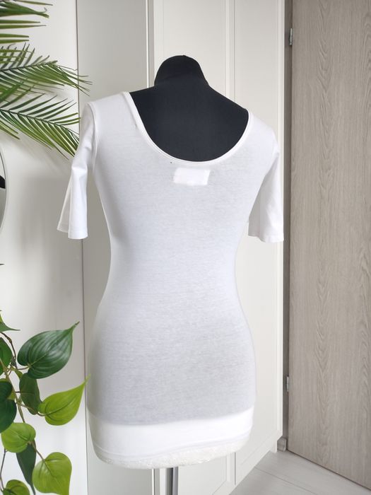 Biała bluzka t-shirt z krótkim rękawem dopasowana rozmiar 34 XS