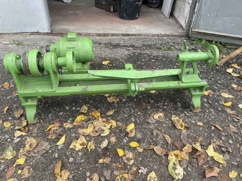 Токарный станок по дереву СТД-120
