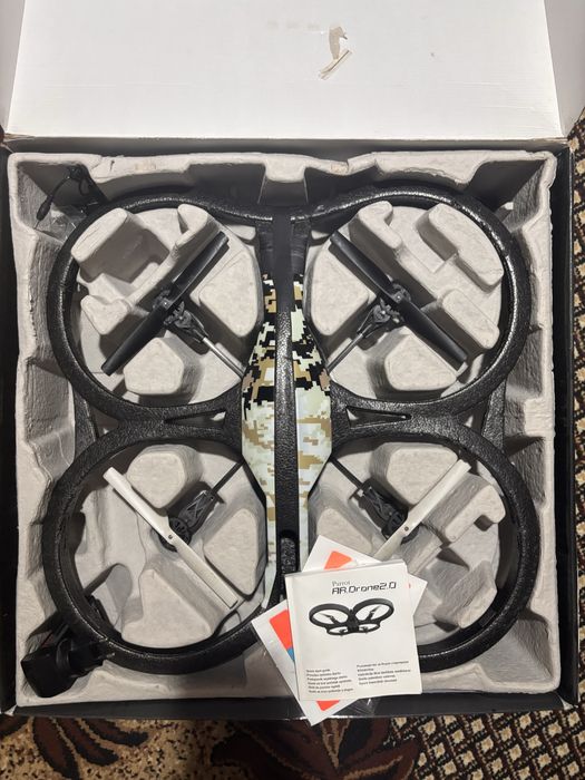 Parrot Ar drone 2.0 elite edition