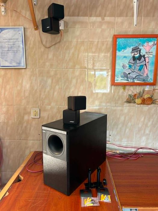 BOSE colunas excelentes e potentes para casa escritório e bares impecáveis