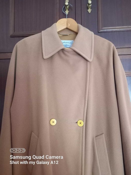 Casaco Burberrys', 2ª Mão Comprimento 3/4. VERDADEIRO.