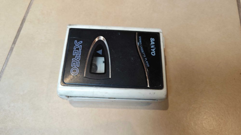 Walkman Sanyo prl hi-fi stereo cassete player
