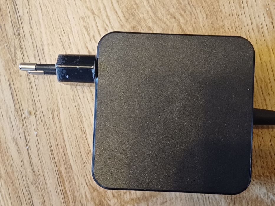 Ładowarka do laptopa type-c 20V3.25A 15V3A 12V3A 9V3A 5V3A