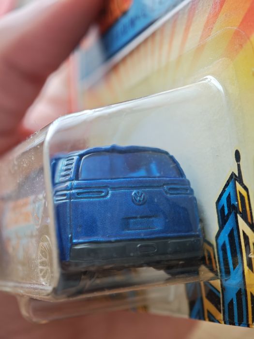 Matchbox volkswagen microbus hero city 54 rocznik 2003