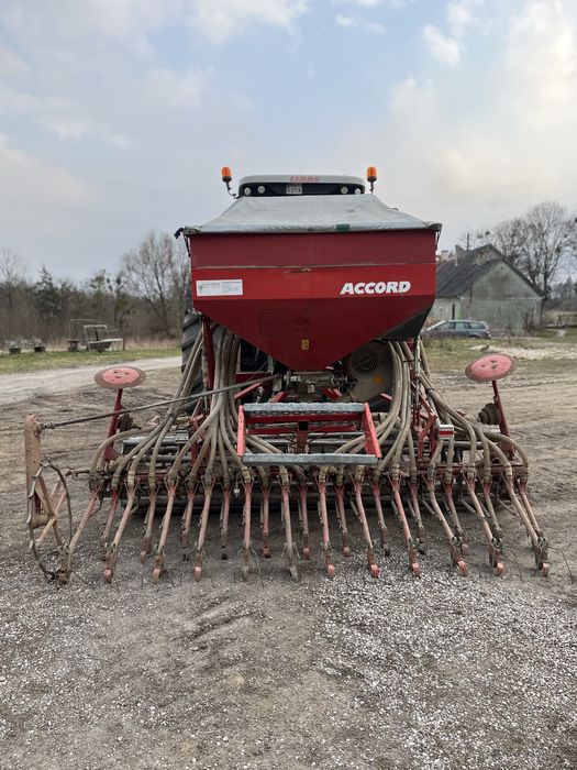 Agregat uprawowo siewny kverneland accord