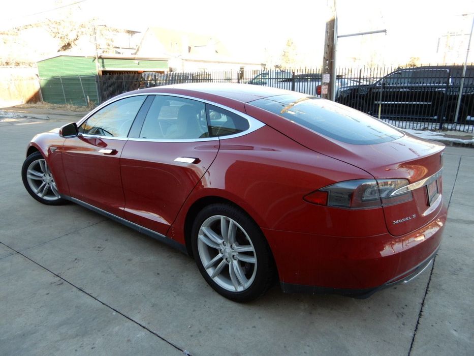 2016 Tesla Model S 85D