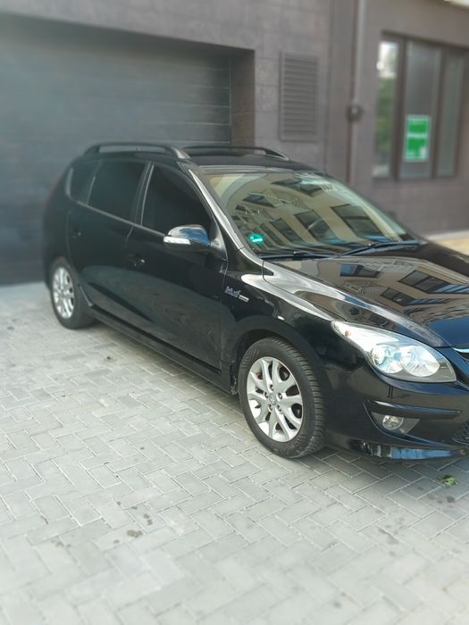 Автомобиль  Хюндай 30