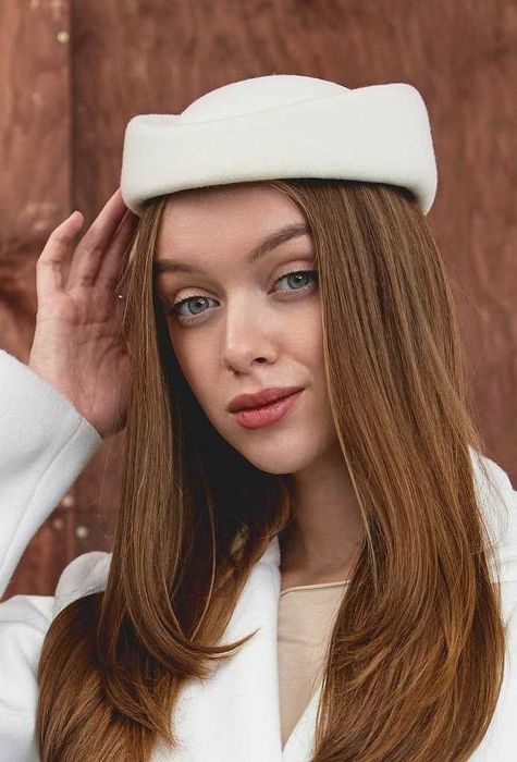 Жіночий фетровий капелюх пілотка з вовни ZUFI