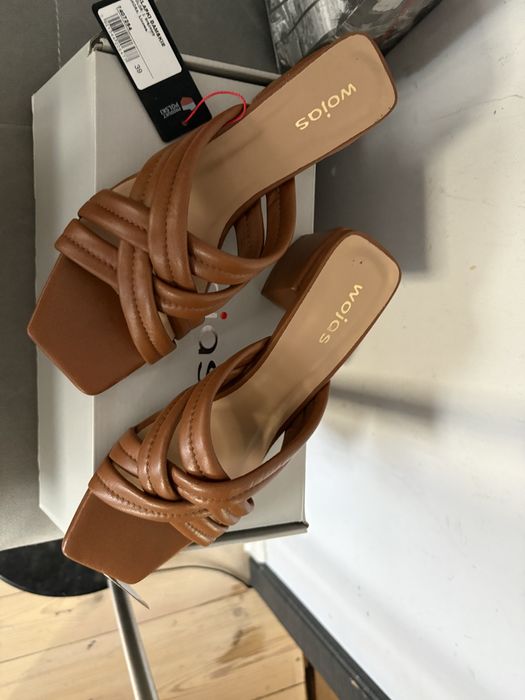 Klapki skorzane Wojas brązowe ze zlotem nowe 39