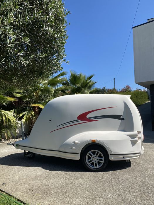 Reboque (Casca De Noz)