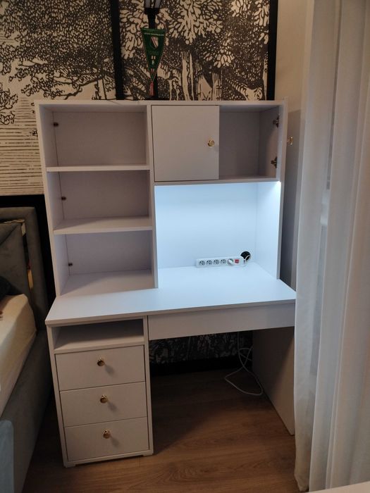 Meble na wymiar, składanie mebli