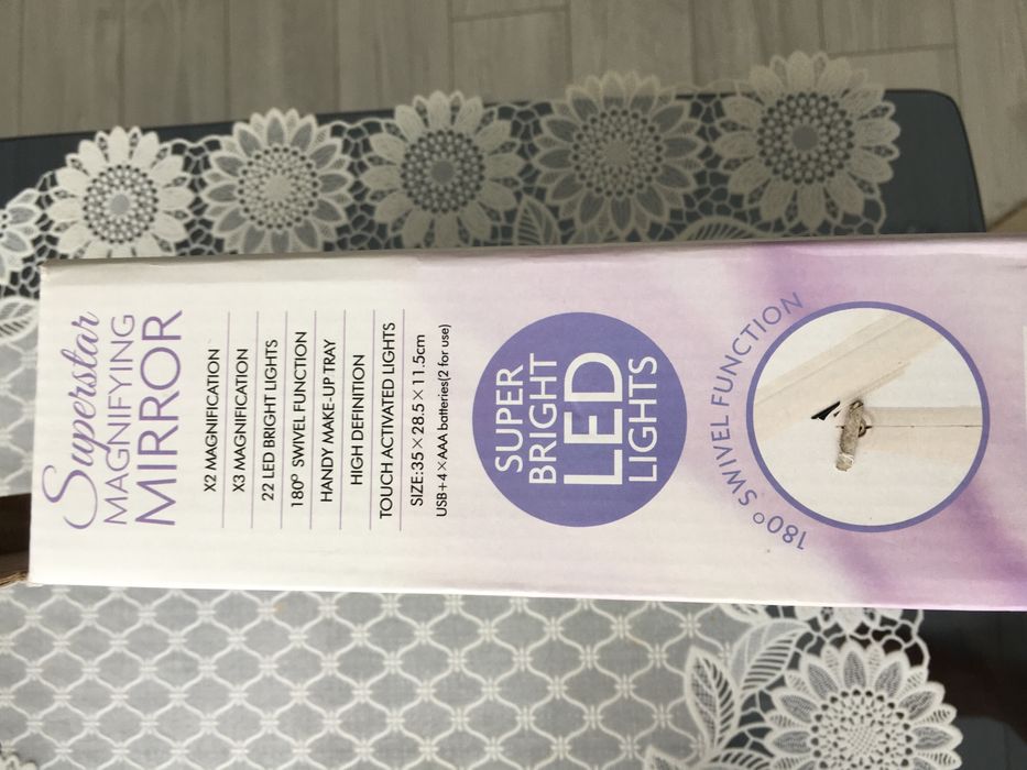 Зеркало  с увеличением трюмо