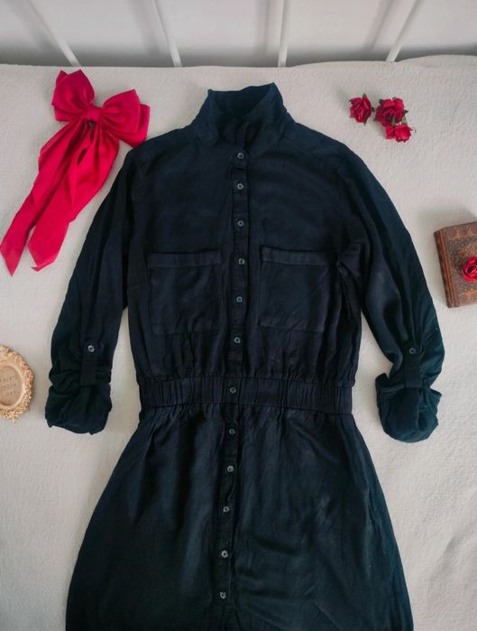 Czarna sukienka szmijzerka