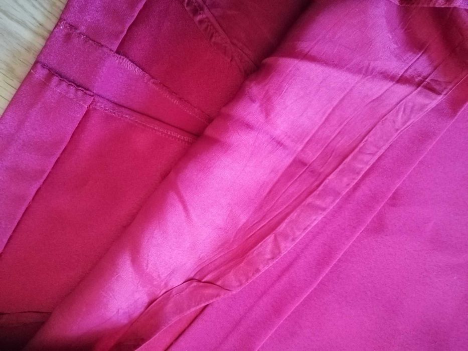 Saia Tecido Vermelho: Tam 40