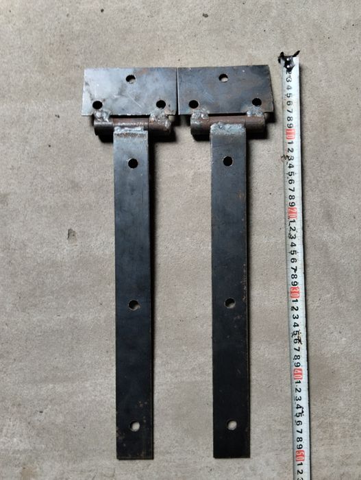 Петля, завіса на дерев'яні двері або гаражні ворота