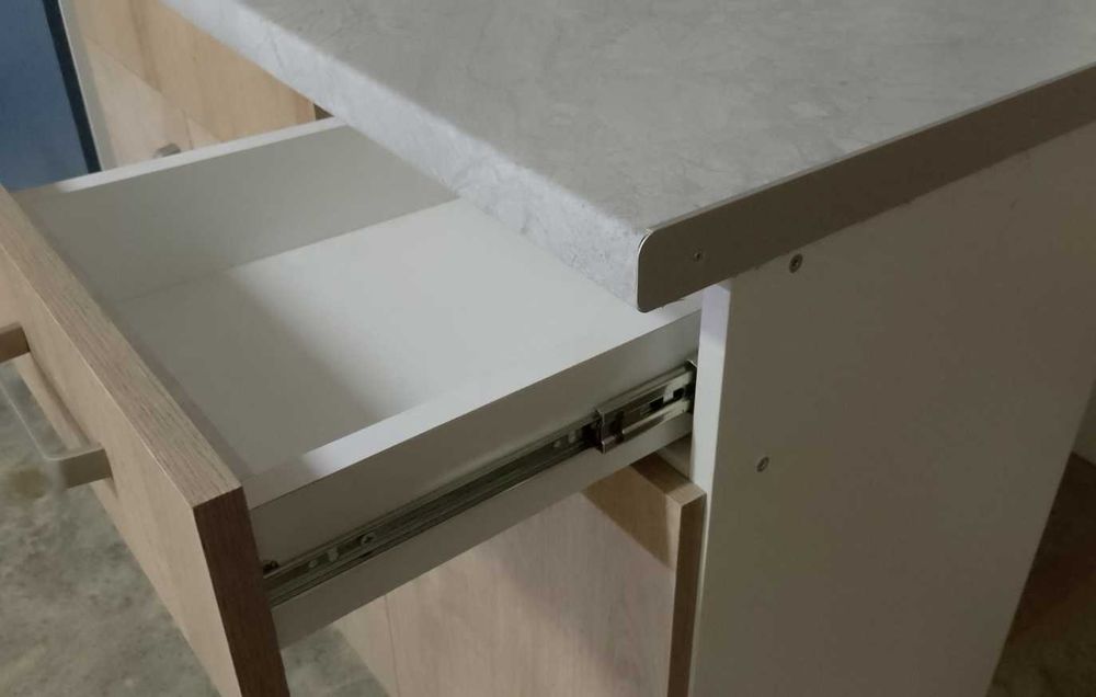 Кухонная  тумба-стол - ШИРИНА 1 метр. ПОД ЗАКАЗ /Новая/