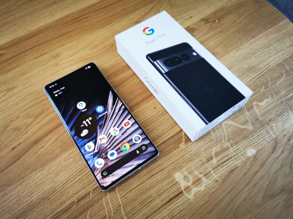 Telefon  smartfon Google Pixel 7 pro 12 / 128GB  wada
