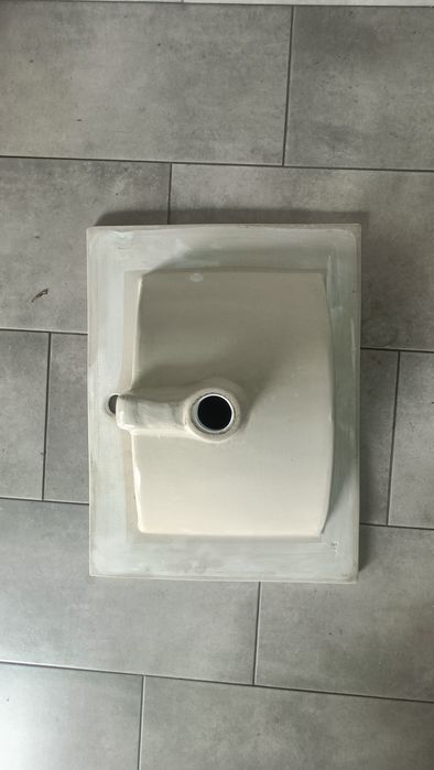 Sprzedam Umywalke 62x47
