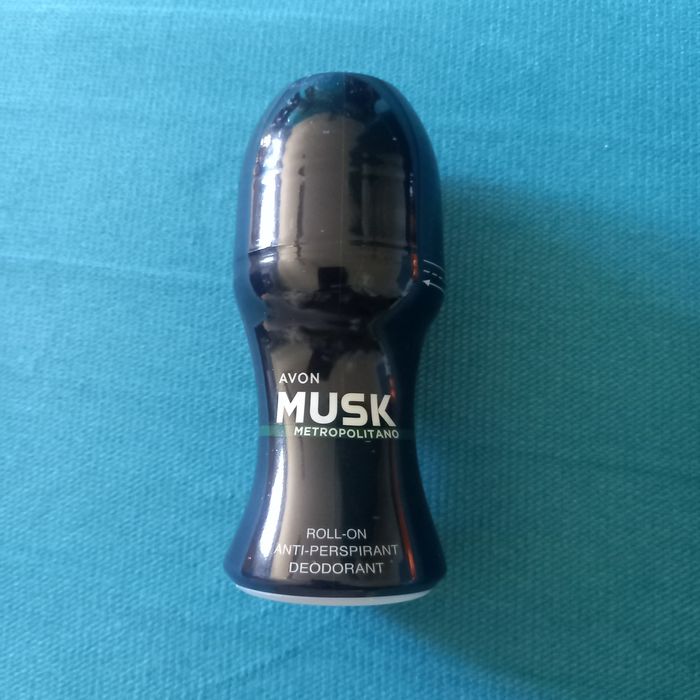 Avon Musk Metropolitano roll-on dezodorant antyperspiracyjny w kulce