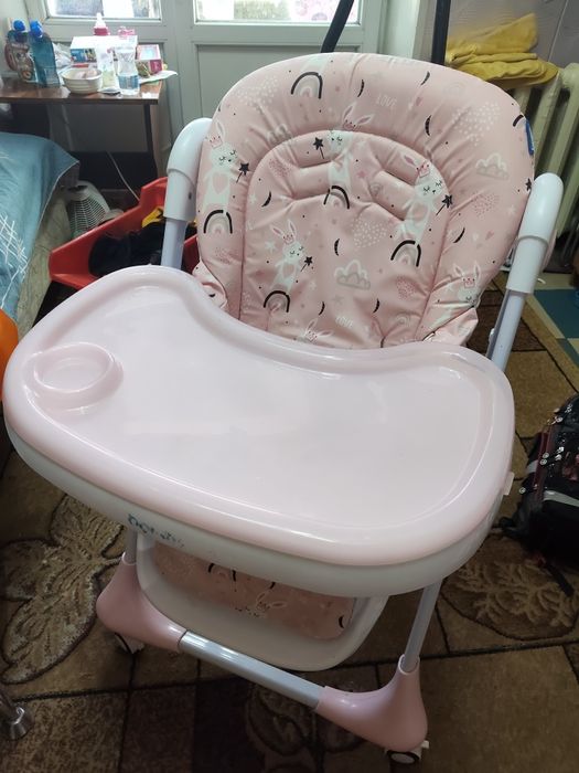 Столик для кормления ребенка