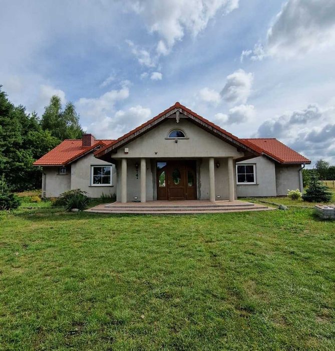 Dom pod lasem z dużą działką (4500m2) Lubiszyn