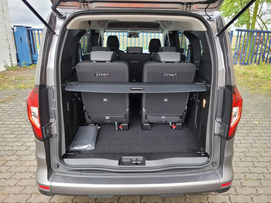 Nissan Townstar 7-osobowy Long-Długi Tekna 1.3 Benzyna 131 km 6 km Faktura VAT 2026r