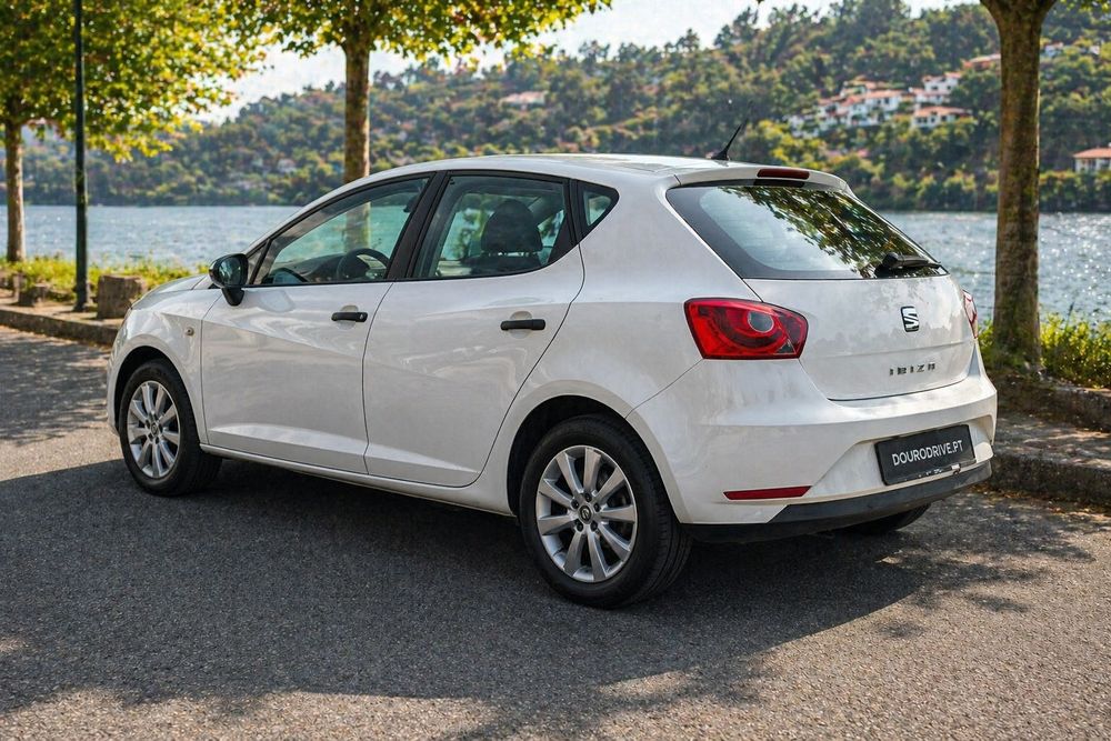 Seat Ibiza 1.0i Style Nacional Garantia Incluída