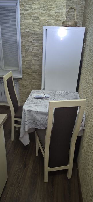 Продам 1 кімнатну квартиру на проспекті Перемоги  в гарному стані