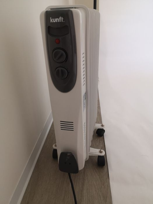 Aquecedor a óleo KUNFT