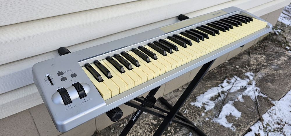 MIDI клавіатура M-аudio/Kawai K 11.,б/у з Німеччини