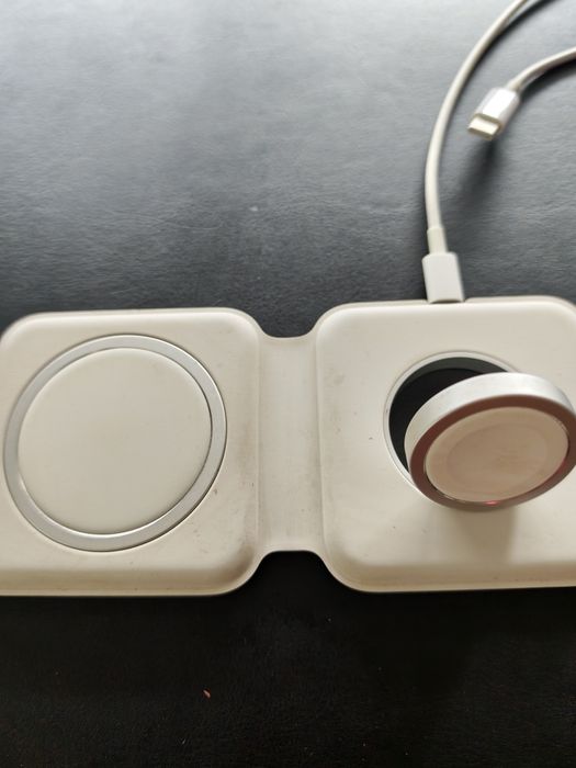 Magsafe dual apple
