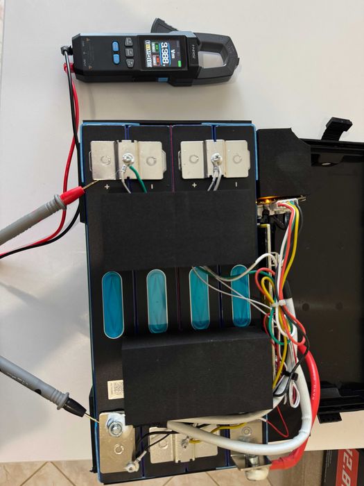 Гібридний інвертор EASUN POWER 2.2KW 12v 1800W + Lifepo4 12v 150 Ah