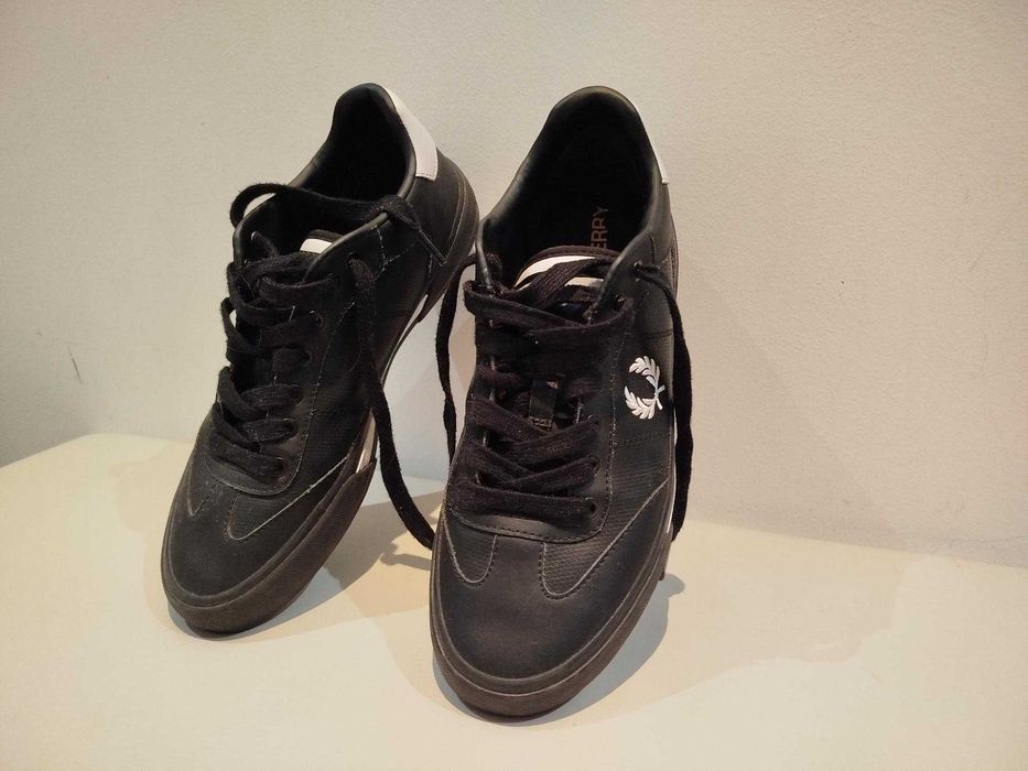Sapatilhas FRED PERRY Tamanho 41