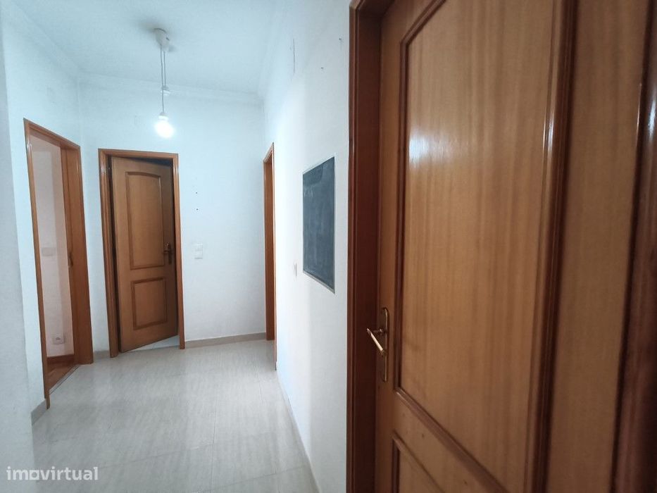 Apartamento T3 no Infantado (Loures) com Arrecadação