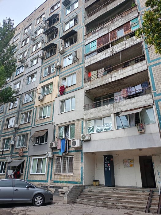 Продам г Днепр.1комнатную квартиру ,ул Данила Нечая . Торг