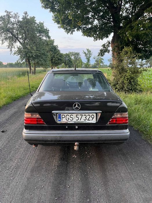 Sprzedam Mercedes 124 3,0 D  Fotele skórzane  klimatyzacja