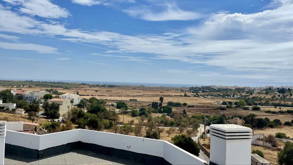 Apartamento T1+1  algarve/pêra