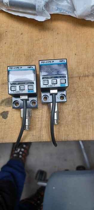 Czujniki zbliżeniowe optyczne i indukcyjne