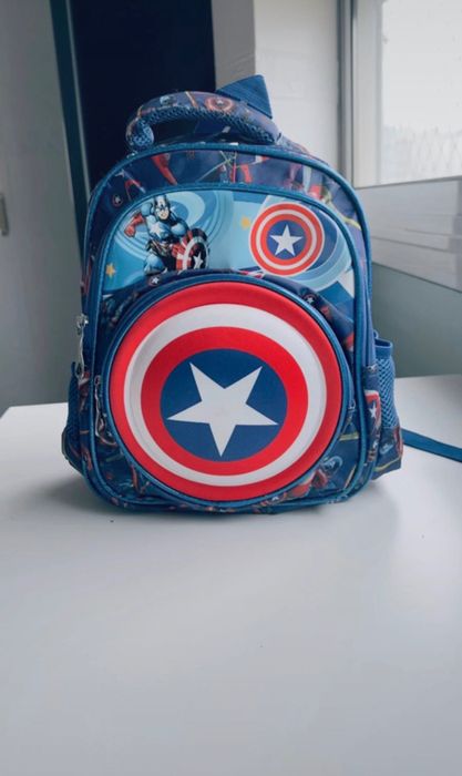 Mochila toys”r”us pré escolar de excelente qualidade, Capitão América