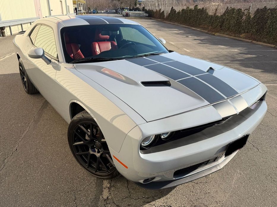 Dodge Challenger