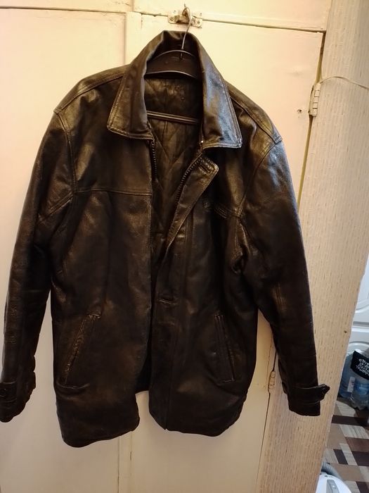 Кожаная куртка , размер 50 - 52..