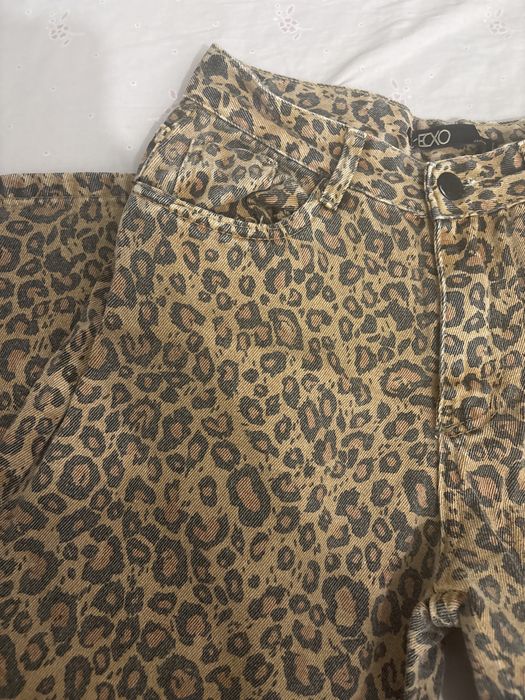 Calça Leopardo Em Otimo Estado