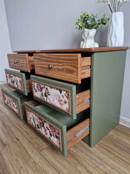 Sosnowe szafki nocne po stylizacji