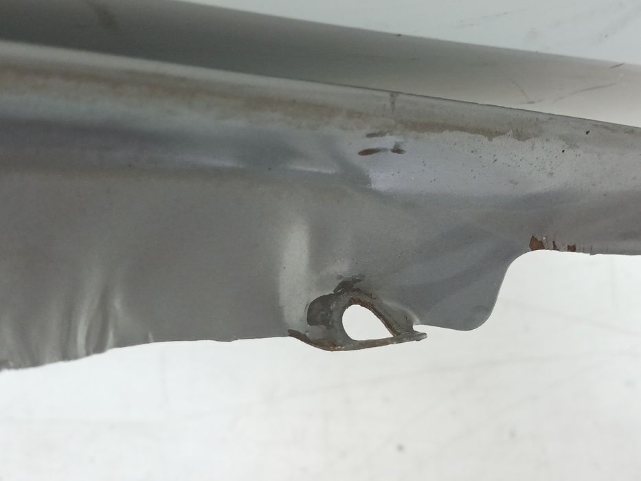 Guarda-lamas direito HYUNDAI H-1 / Starex (A1)