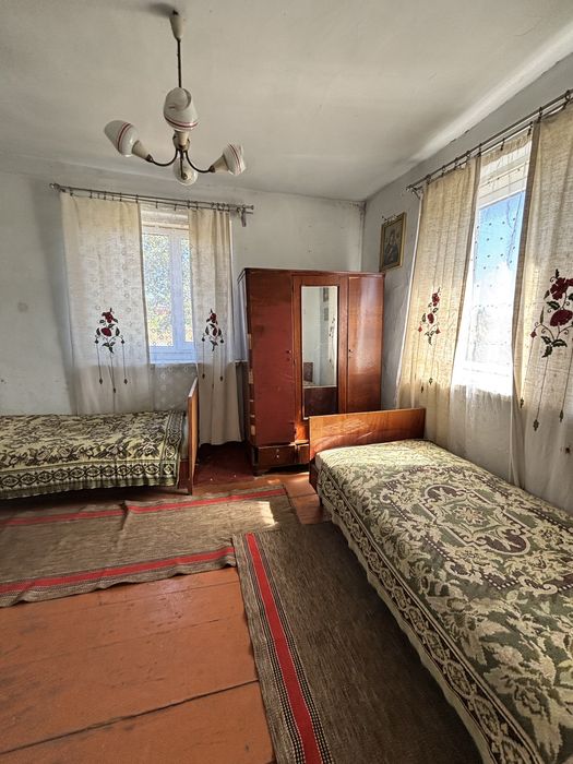 Продається цегляний будинок в  с. Жвирка