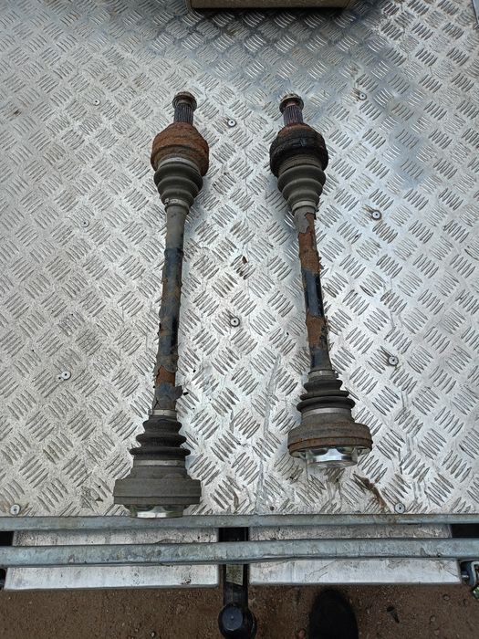 BMW e90 e91 e92 półoś lewa prawa 330d m57 n57