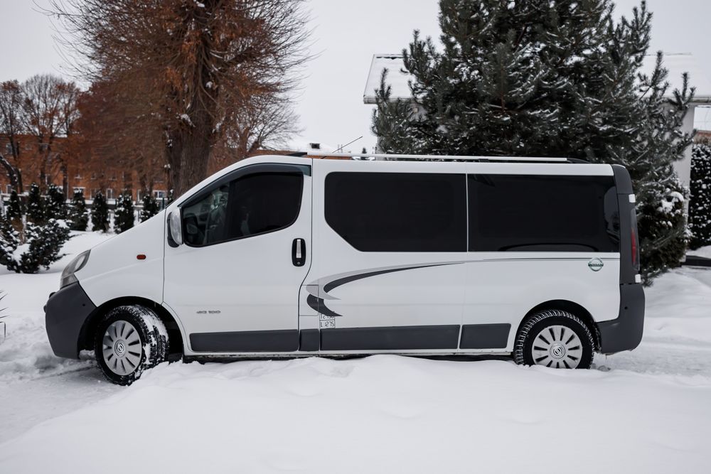 Продам Opel Vivaro Long 1.9 Пасажир