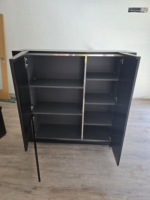 Mesa e móvel sala jantar